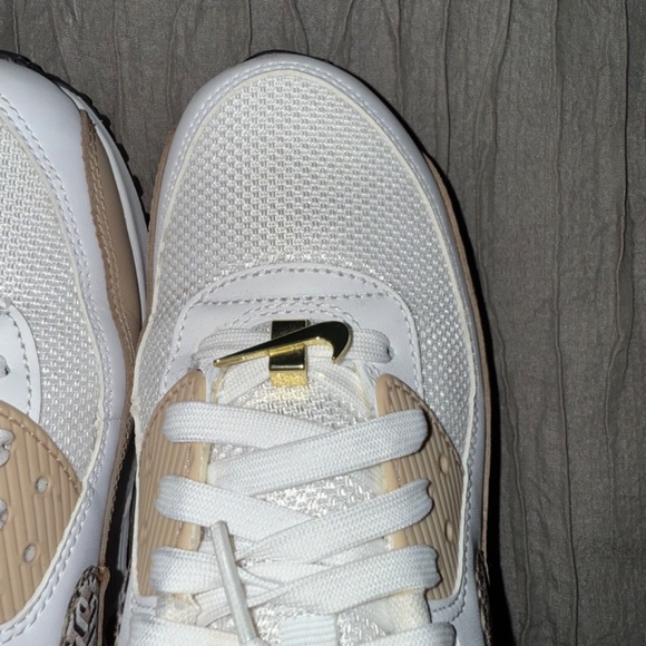 EUC - Nike Women's Air Max Size 9 - Picture 11 of 12